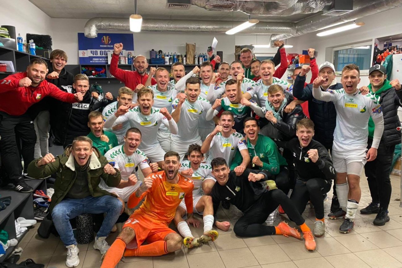 Piłkarze Świtu Nowy Dwór Mazowiecki wyeliminowali Lechię Gdańsk i zagrają w 1/8 Fortuna Pucharu Polski.