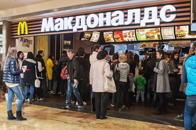 Grozili, że zamkną i to zrobili. Cztery restauracje McDonald's w Rosji nieczynne. Powód? "Uchybienia sanitarne"