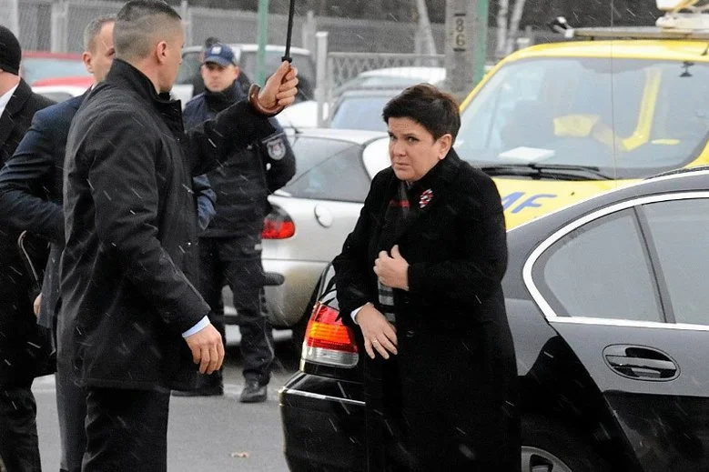 W wypadku w Oświęcimiu ucierpiała ówczesna premier Beata Szydło oraz oficer BOR.