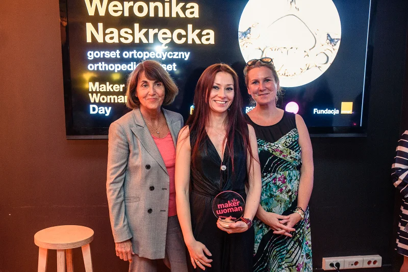 Weronika Naskręcka, magister sztuk pięknych, artystka i perfomerka, opracowała w ramach Maker Woman projekt stylowego gorsetu ortopedycznego dla osób ze skoliozą