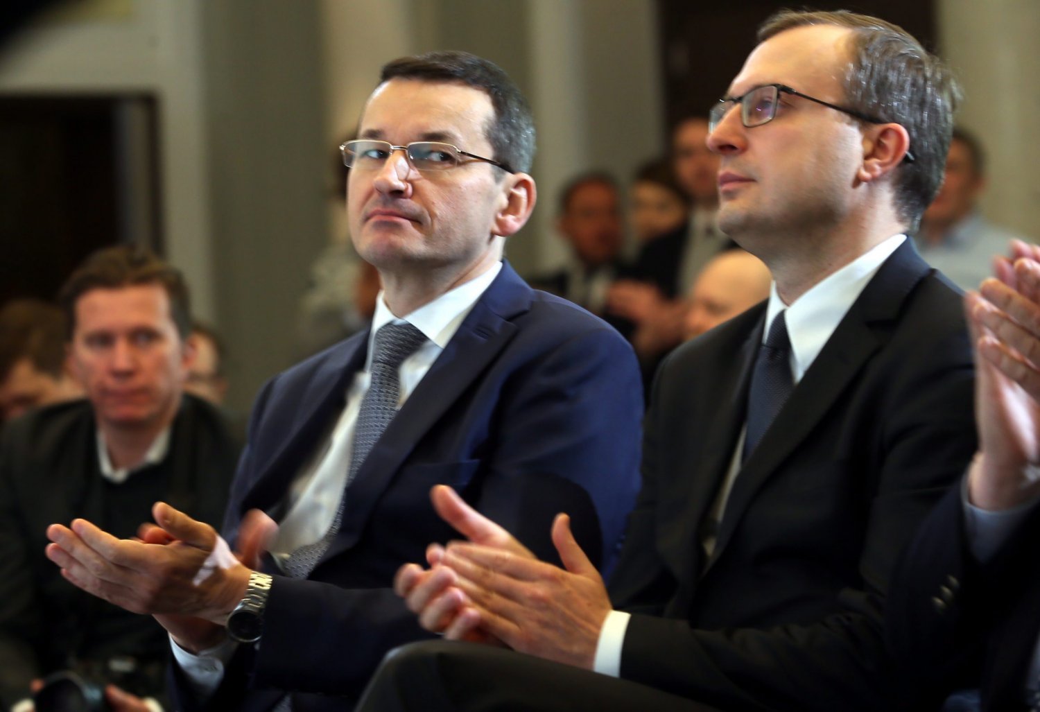 Mateusz Morawiecki zdecydowanie odpowiedział na materiał "Wiadomości" TVP wymierzony w szefa Polskiego Funduszu Rozwoju Pawła Borysa.