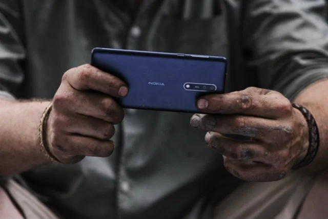 NOKIA 8 to telefon wprost stworzony do pracy podczas burz.