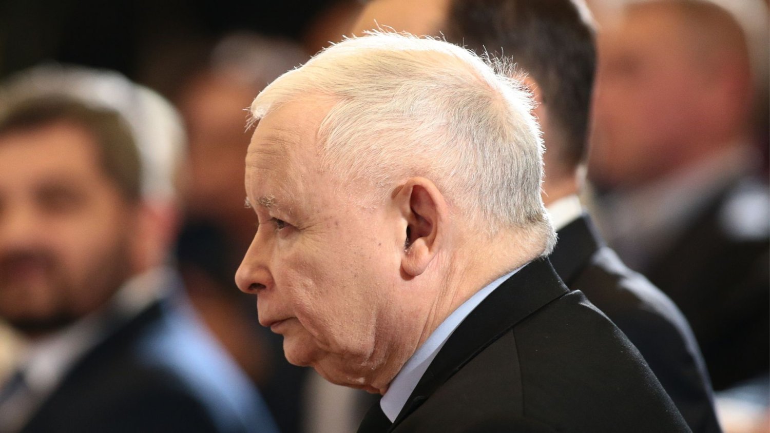 Kaczyński wciąż w szpitalu. Prawa ręka prezesa wyjawiła nowe informacje o jego stanie