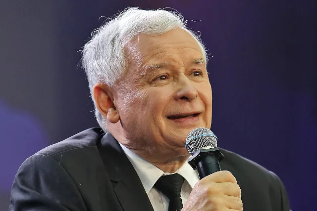 Jarosław Kaczyński uważa, że prezydent Bronisław Komorowski "nic nie znaczy" w procesie powoływania nowego rządu