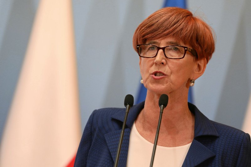 Resort Elżbiety Rafalskiej chce zwiększyć płacą minimalną w 2019 roku o 120 zł brutto.