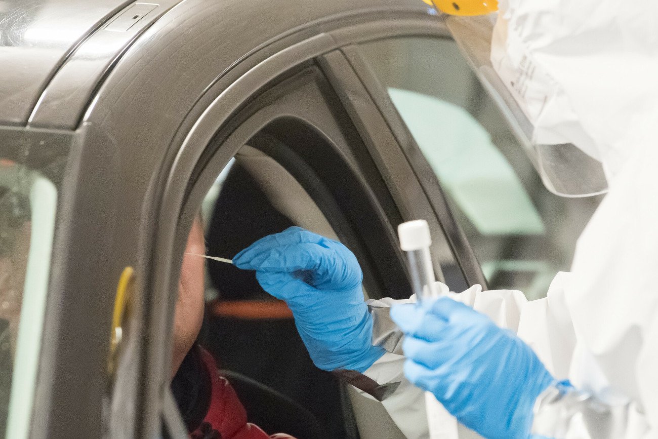 Na temat kolejnego wariantu koronawirusa wiadomo na razie niewiele.