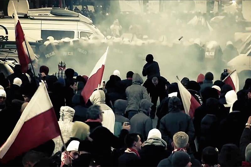 Film "Bunt stadionów" pełen jest takich kadrów i wspomnień polskich pseudokibiców.
