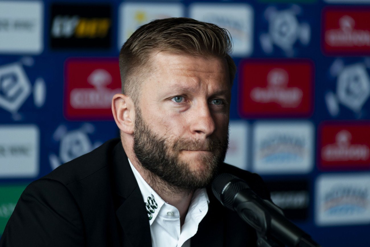 Jakub Błaszczykowski był jednym z tych, którzy stanęli twarzą w twarz z dziennikarzami podczas konferencji Wisły Kraków.