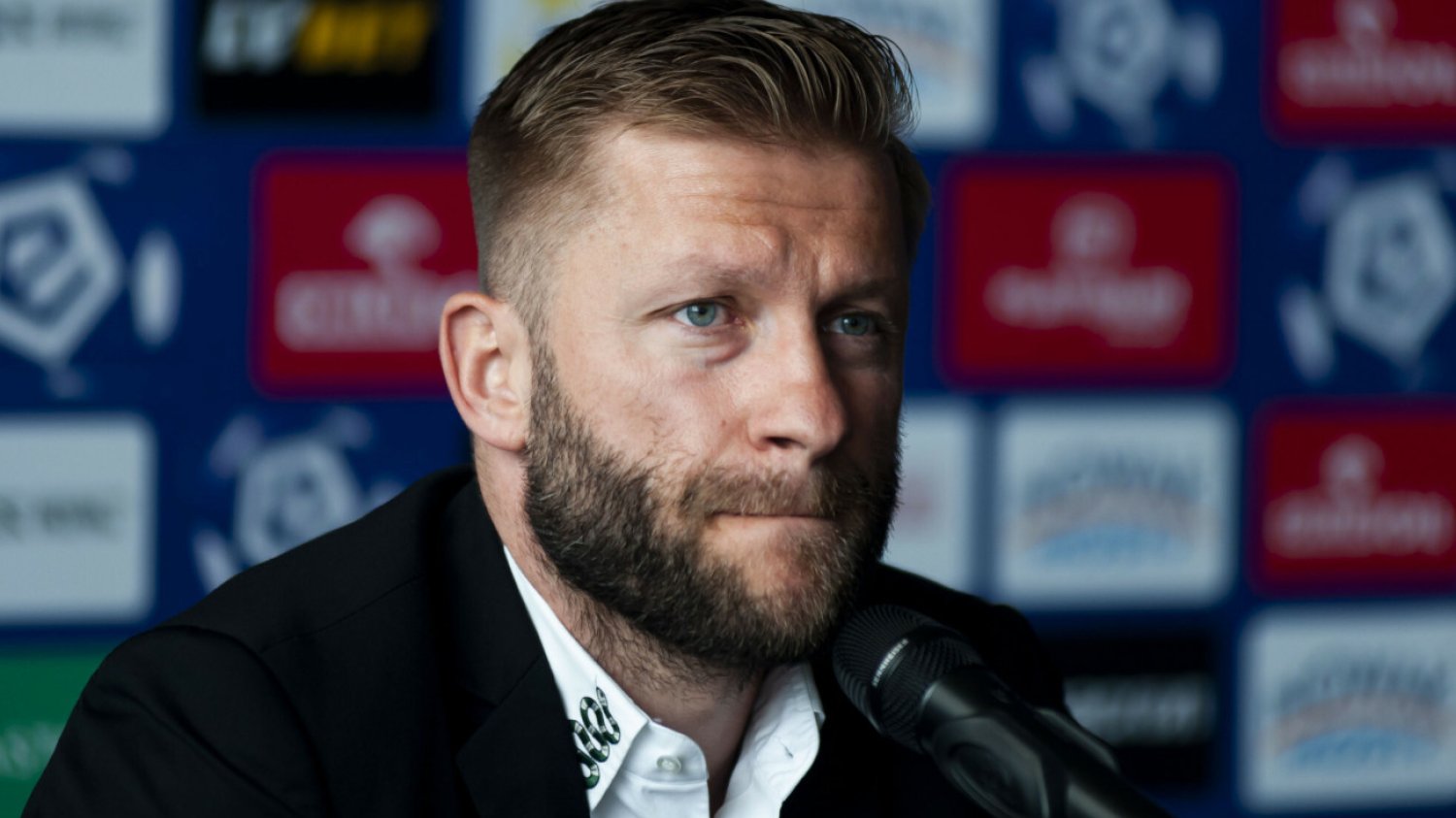 Jakub Błaszczykowski był jednym z tych, którzy stanęli twarzą w twarz z dziennikarzami podczas konferencji Wisły Kraków.