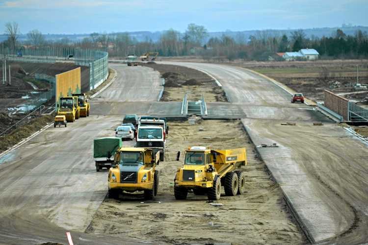 Budowa autostrady A4, styczeń 2012. Autostrady okazały się być gwoździem do trumny wykonawców, chociażby spółki PBG
