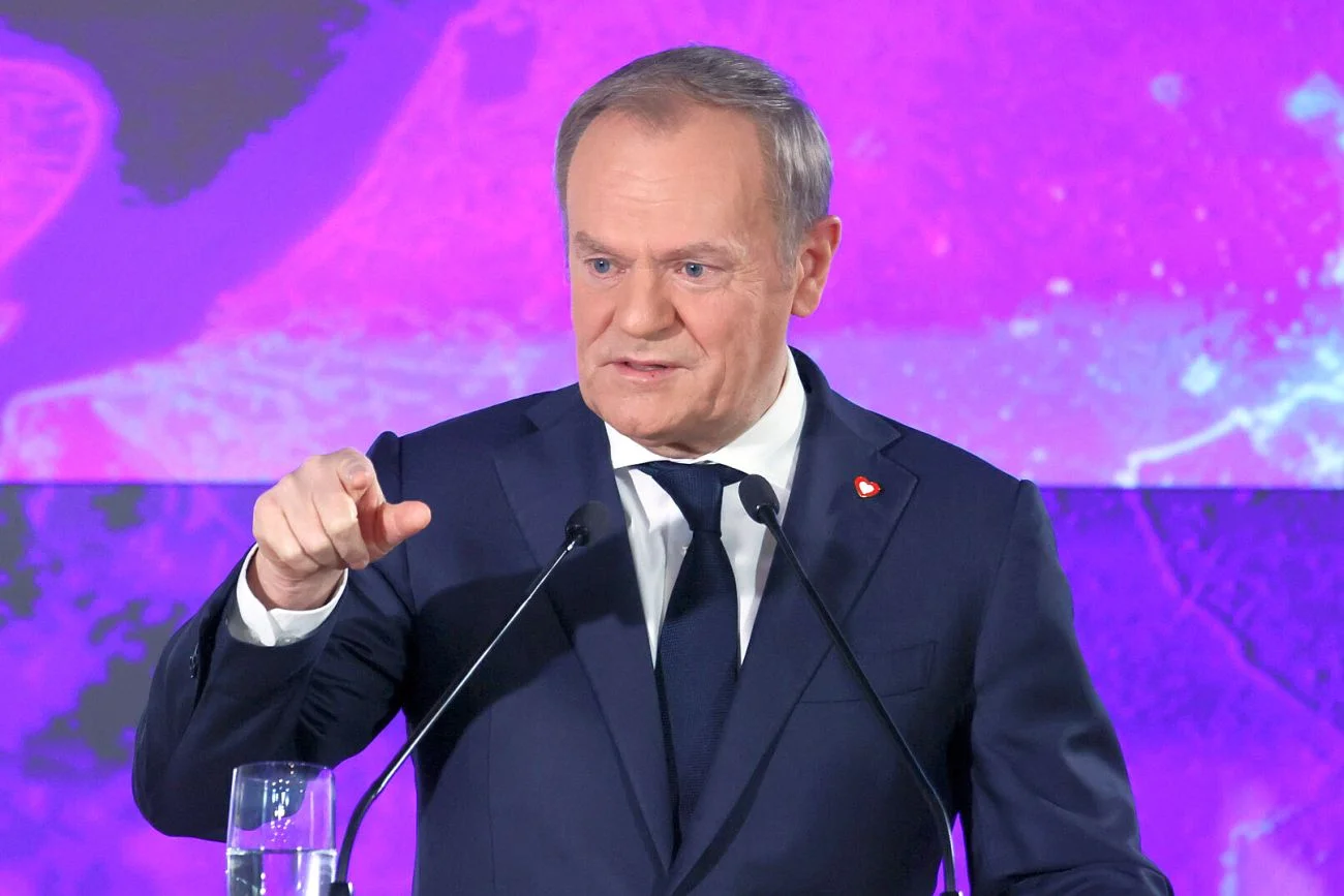 Pamiętaj, przedsiębiorco, o wakacjach od ZUS - przypomina premier Tusk. Pamiętaj, przedsiębiorco, o wakacjach od ZUS - przypomina premier Tusk.
