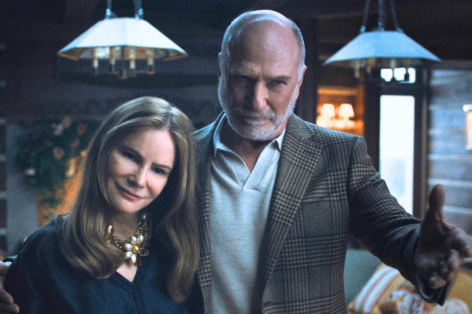 Jennifer Jason Leigh i Ted Levine w serialu "Tu zdarzy się coś strasznego"