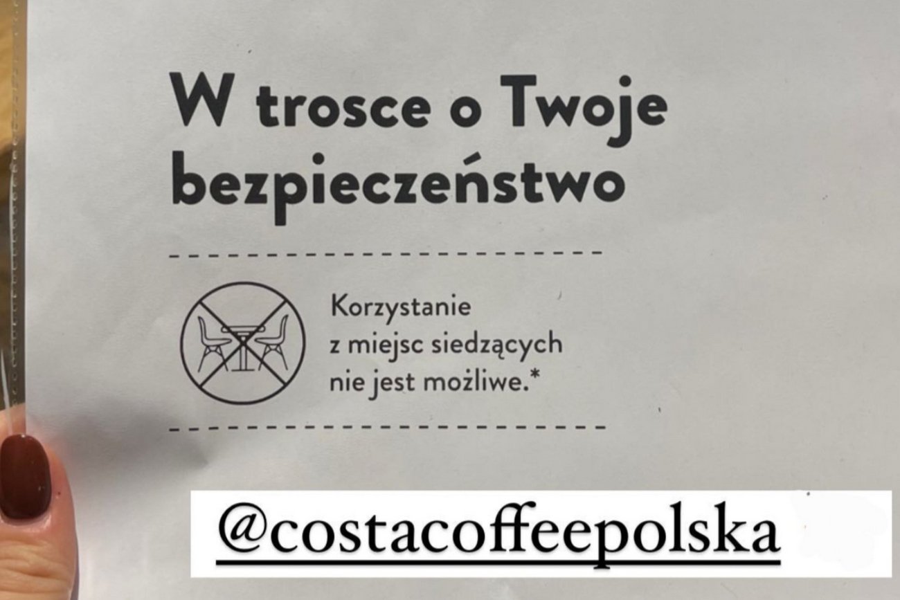 Costa Coffee zareagowała na negatywne komentarze w sprawie kartek umieszczonych w kawiarniach.