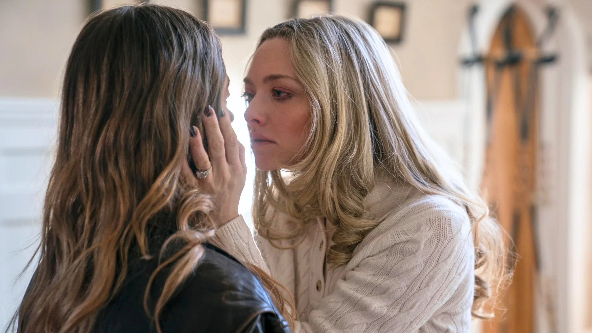Sydney Sweeney i Amanda Seyfried w filmie "Pomoc domowa"