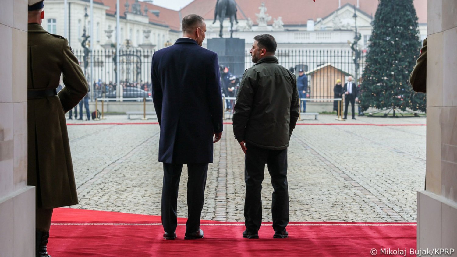 Nawrocki narzekał, iż Ukraina nie docenia naszej pomocy. Zapytano o to Polaków