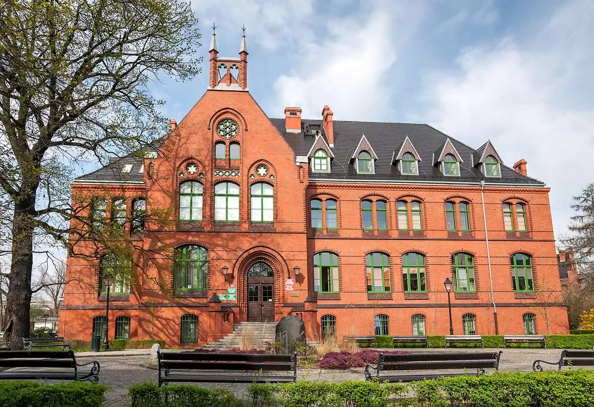 Zakład Anatomii Prawidłowej Uniwersytetu Medycznego we Wrocławiu, budynek przy ul. Chałubińskiego