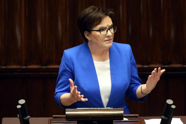 W 2015 r. wydatki kancelarii premier Kopacz na telefony drastycznie wsrosły.