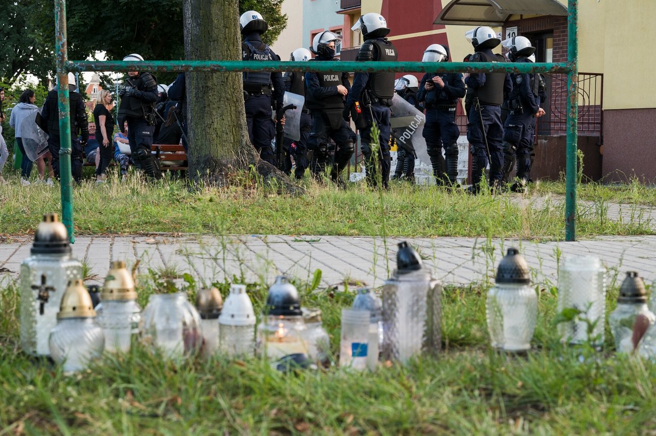 Pełnomocnik rodziny 34-letniego Bartka skomentował nowe nagrania z karetki. Materiały rzucają nowe światło na okoliczności śmierci mężczyzny.