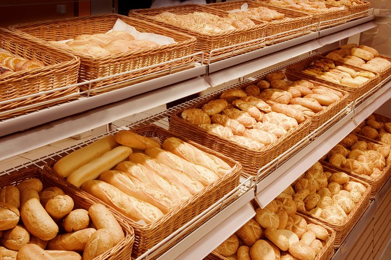 Tradycyjni piekarze potępiają mrożone pieczywo, jednak jest ono co raz popularniejsze. Natomiast producenci przekonują, że takie pieczywo wcale nie traci swoich wartości