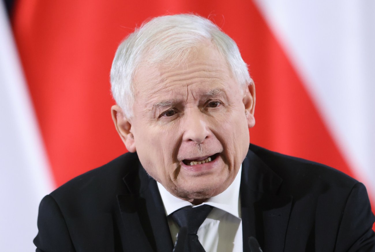 Sondaż. PiS i Kaczyński bez szans na większość. Ekspert mówi o szansach Tuska i dalszych losach prawicy.
