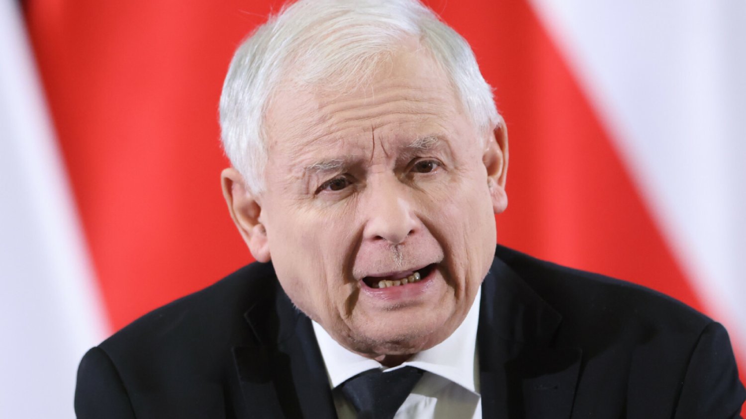 Sondaż. PiS i Kaczyński bez szans na większość. Ekspert mówi o szansach Tuska i dalszych losach prawicy.