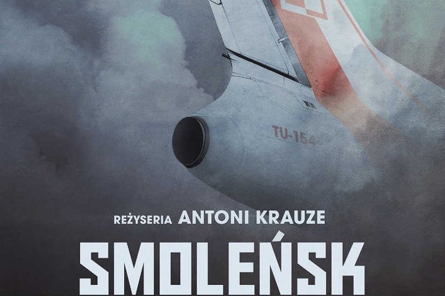 "Smoleńsk" oficjalnie wchodzi do kin w piątek. Ale już budzi emocje.
