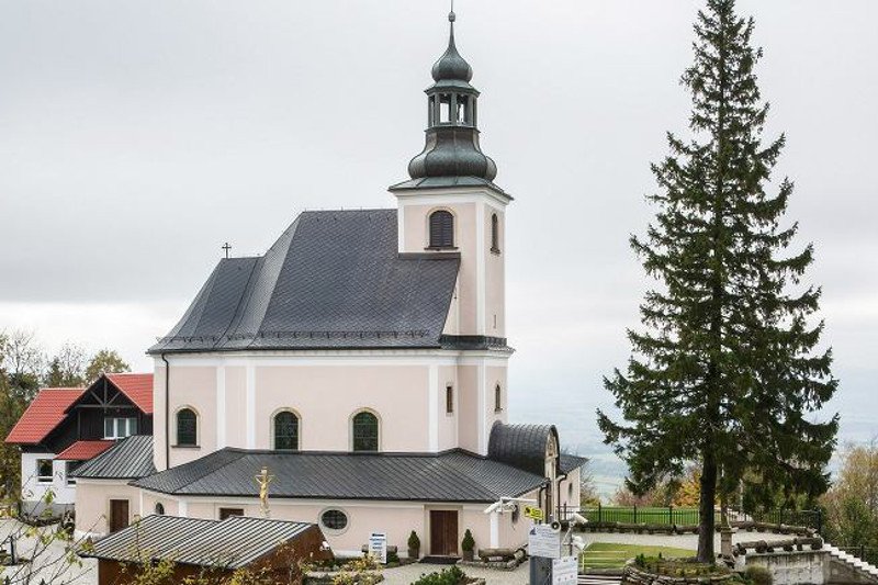 Sąd skazał księdza za użycie paralizatora na turyście, który chciał wejść do kościoła z psem.