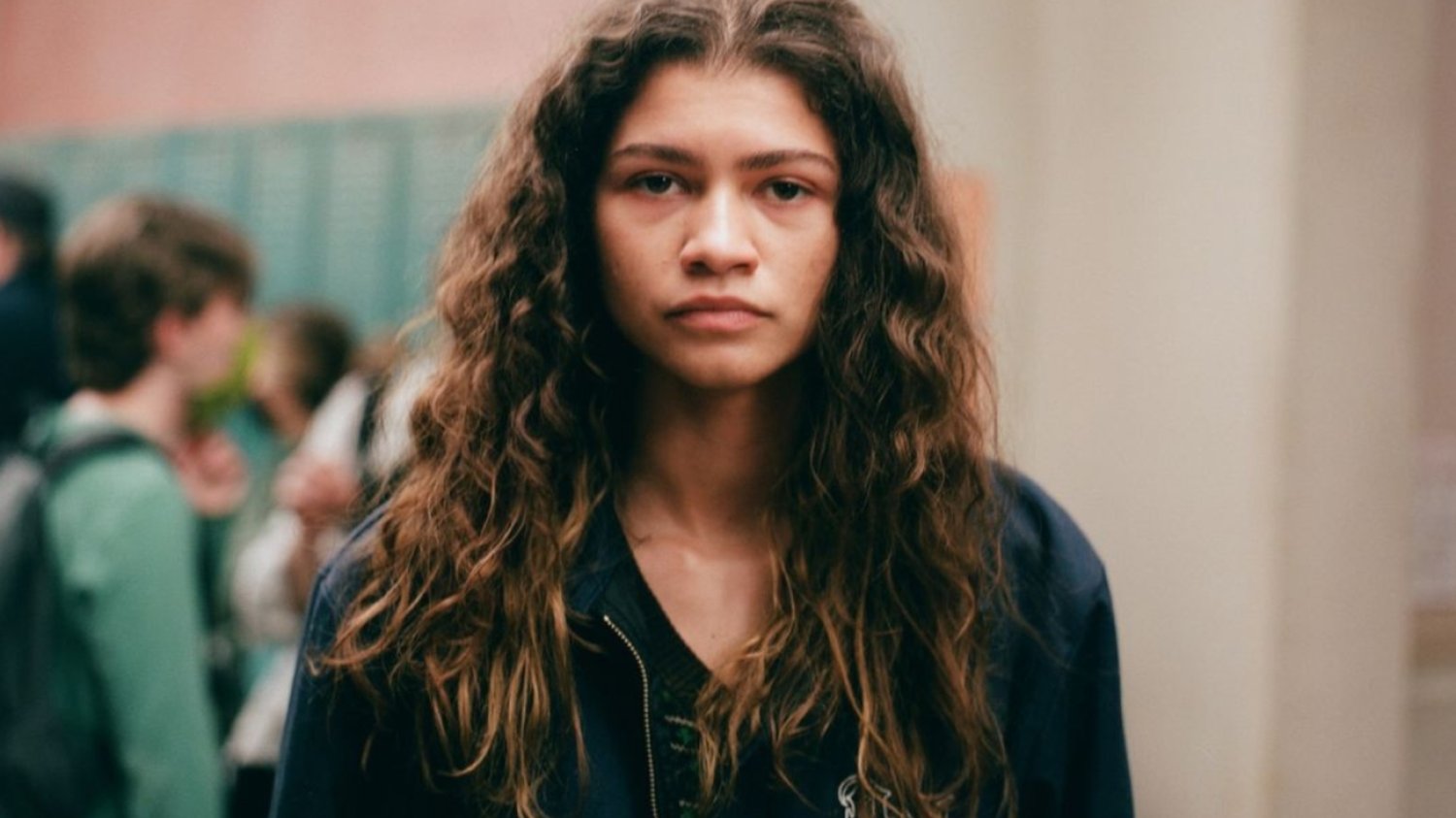 Po latach w końcu wraca "Euforia". Te gwiazdy wrócą w 3. sezonie. Trzeci sezon serialu "Euforia". Czy Zendaya i inni aktorzy wrócą na plan?