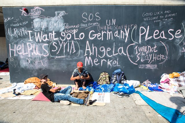 Nowe przepisy ws. imigrantów właśnie wchodzą w Niemczech w życie. Deportacje rozpoczną się w przyszłym tygodniu