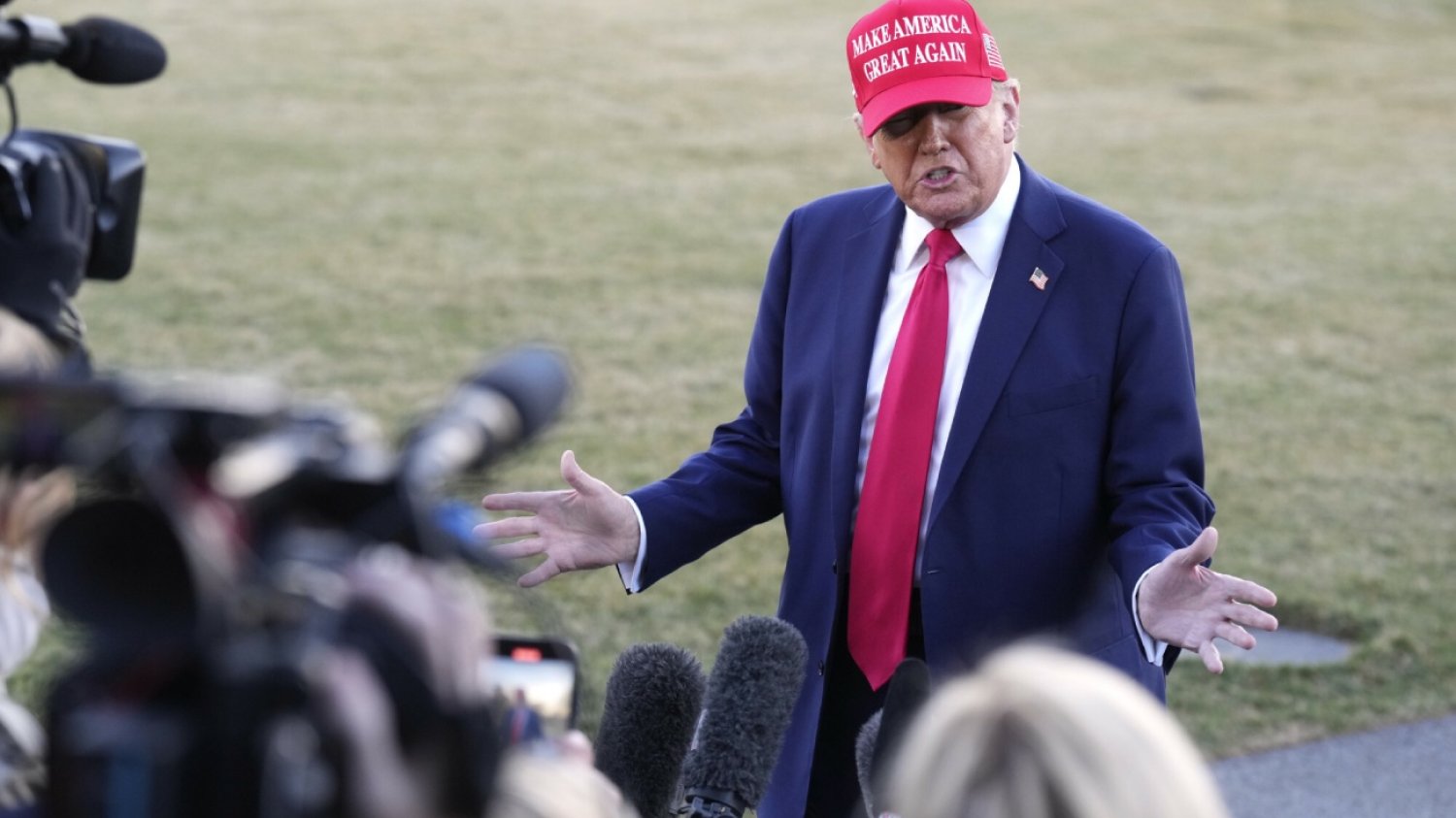 USA rozważa zablokowanie dostaw broni i sprzętu wojskowego dla Ukrainy.