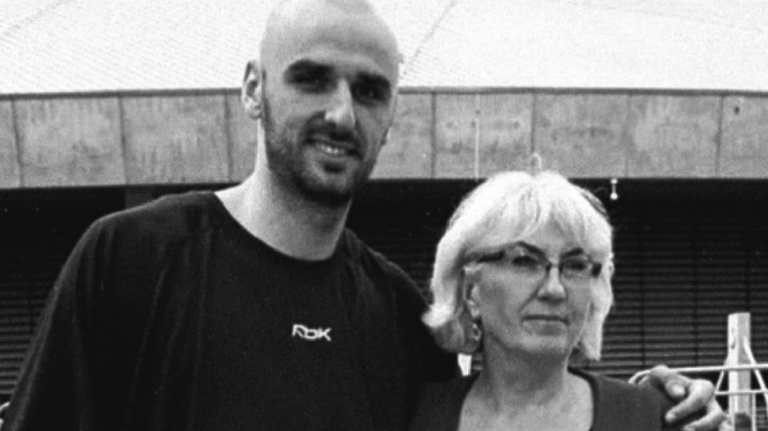 Marcin Gortat przekazał smutne wieści. Zmarła jego matka. Alicja Gortat nie żyje. Jej syn Marcin Gortat przekazał smutne wieści.