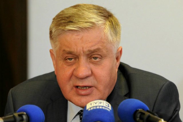 Krzysztof Jurgiel wydał prawie 200 tys. zł na saloniki dla VIP na lotnisku.