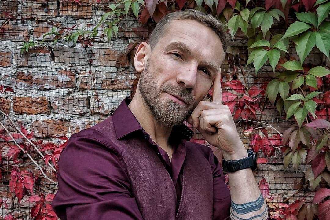 Przemysław Kossakowski tłumaczy, dlaczego wsparł Strajk Kobiet