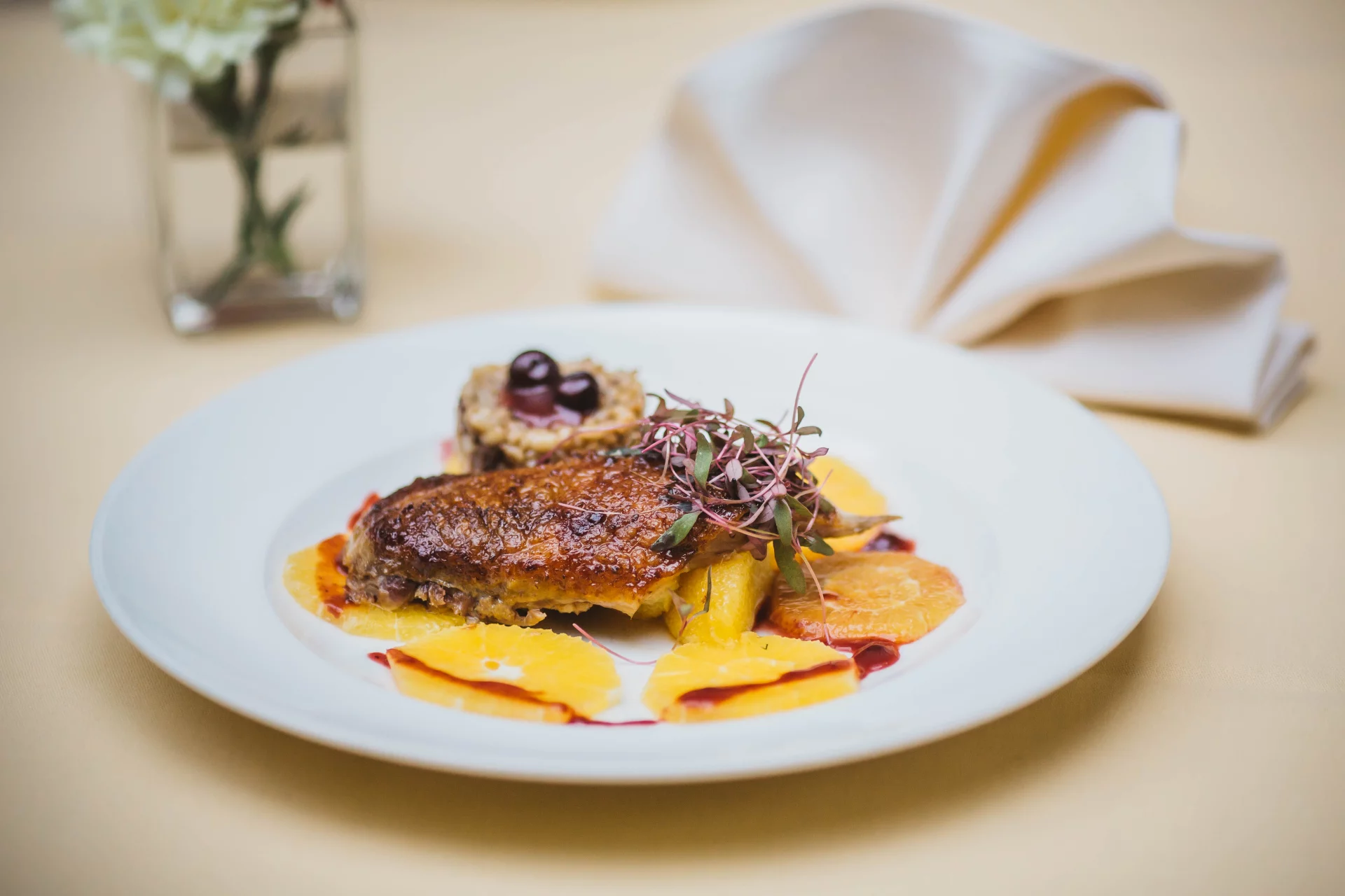 Gęś w pomarańczach wg restauracji Dom Polski.
