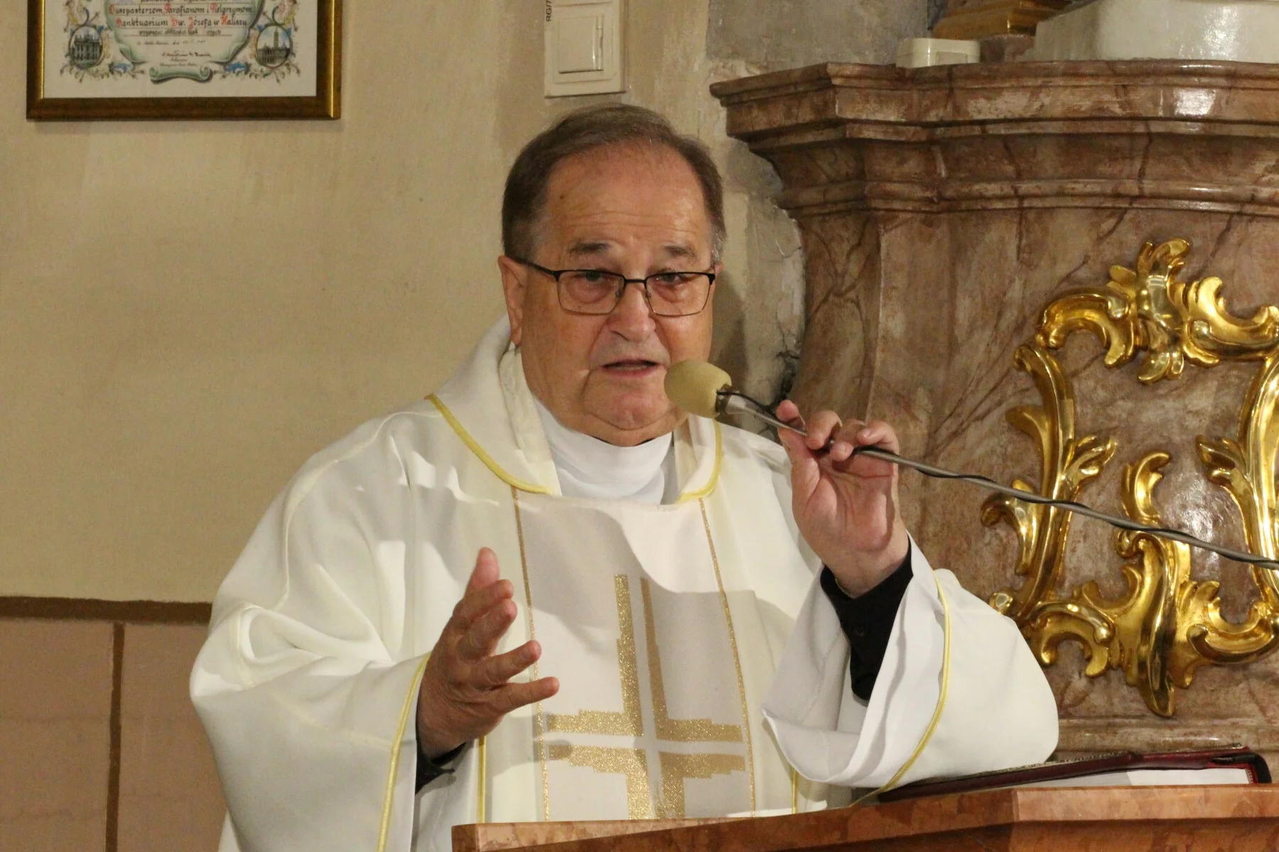 Ojciec Tadeusz Rydzyk przyjął trzy szczepionki na COVID-19.