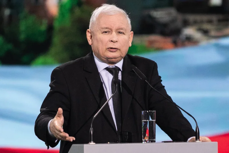 Jarosław Kaczyński nie ma powodów do zadowolenia.