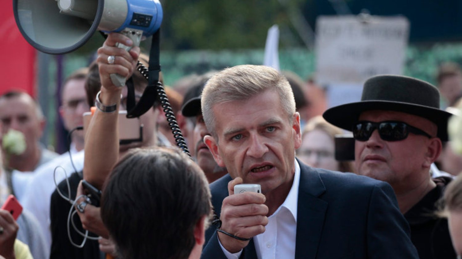 "Rząd dostanie możliwość karania samorządów za in vitro!". Arłukowicz bije na alarm: PiS właśnie przepycha ważną ustawę.