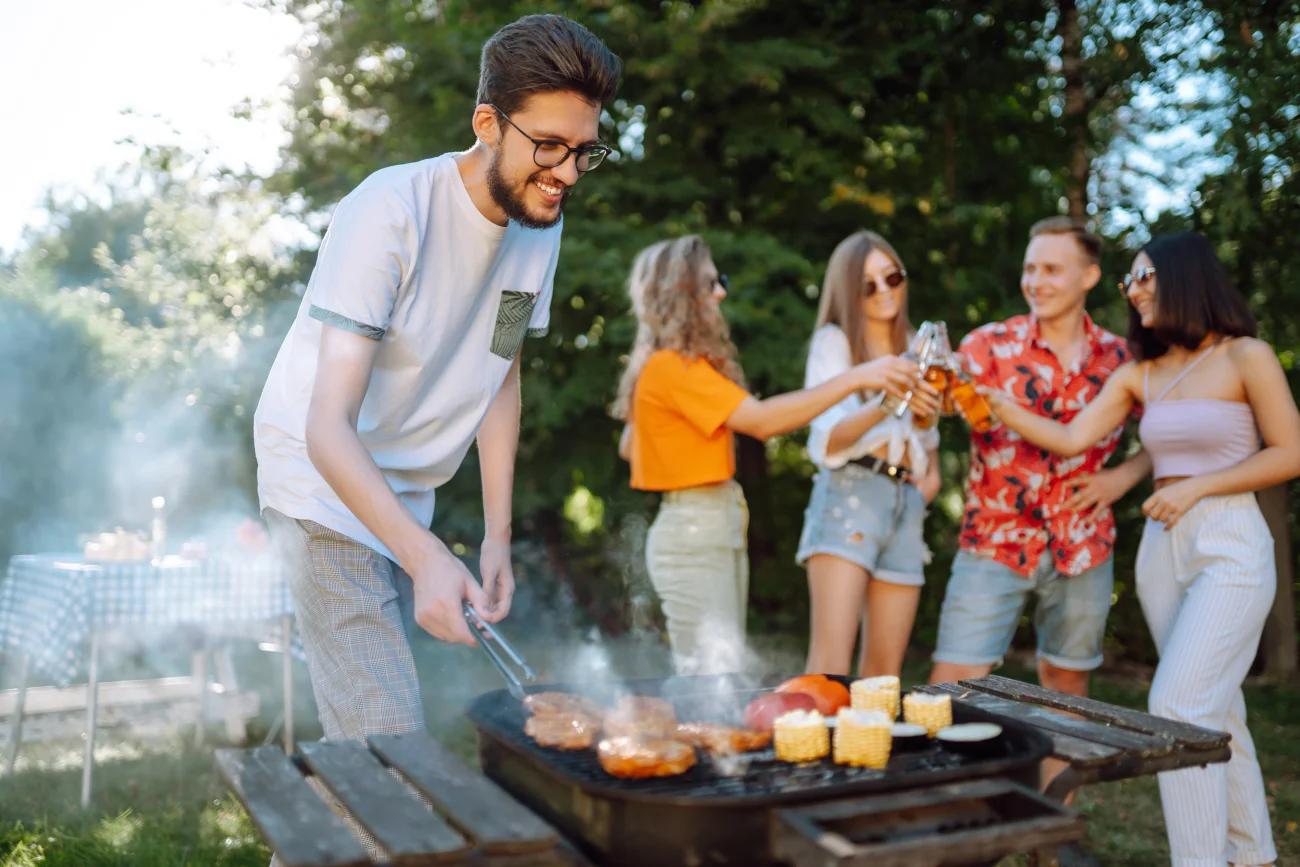 Podczas majówkowych grillowych uczt zwracajmy uwagę co nakładamy na talerz