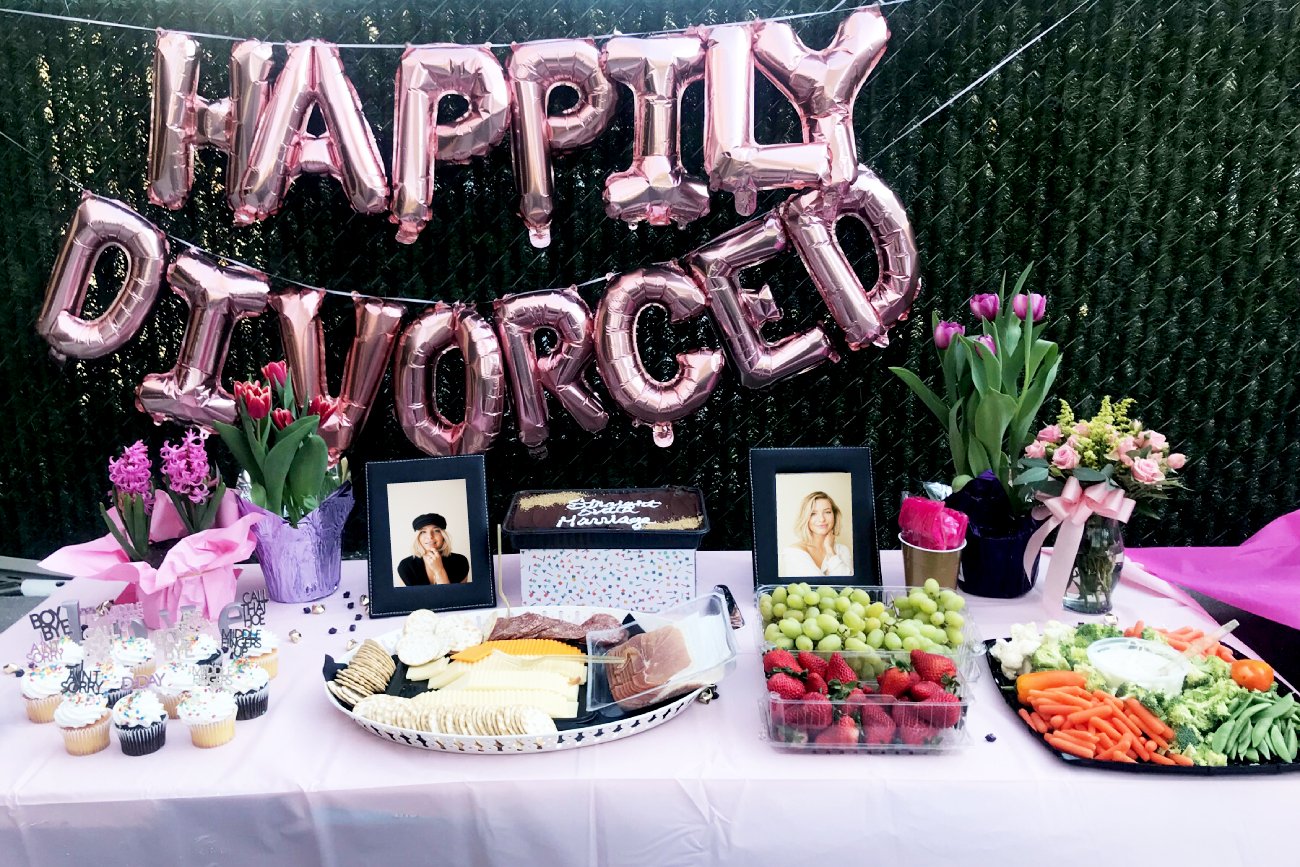 Imprezy rozwodowe Polek i Polaków. Organizowanie "divorce party"