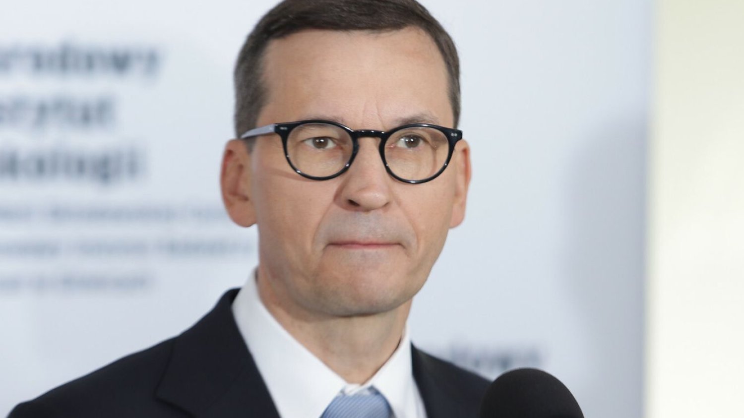 Rząd Mateusza Morawieckiego notuje fatalne wyniki i to w badaniach, które sam zamówił.