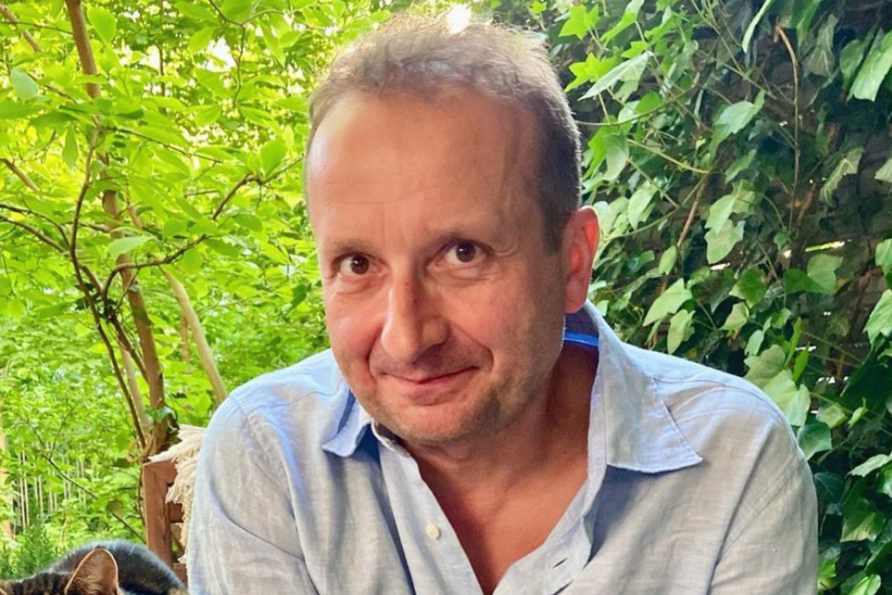 Robert Górski szczerze mówi o rezygnacji telewizji Polsat z kabaretów