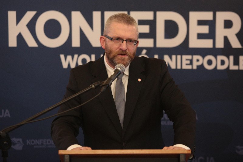 Grzegorz Braun zdobył ponad 30 tys. głosów na Podkarpaciu.