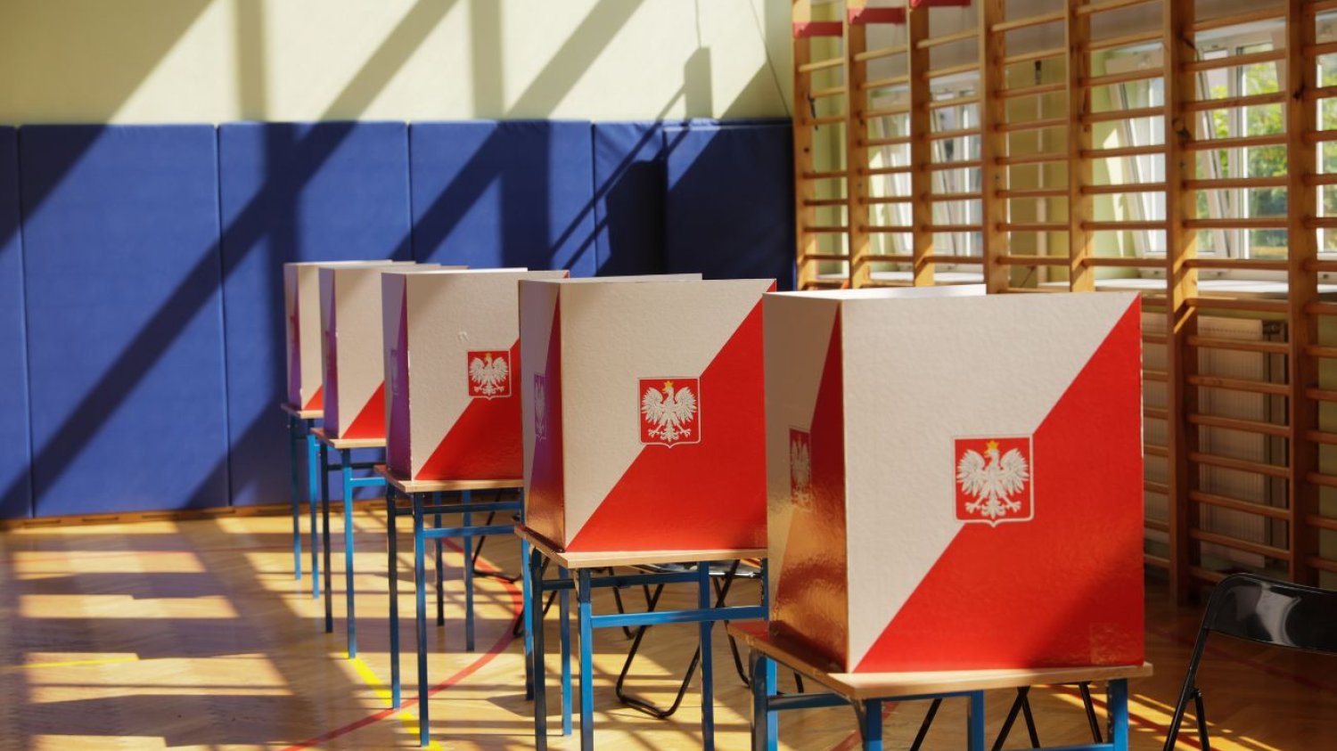 Pijany mężczyzna w jednej z komisji wyborczych. Zbadano, ile miał promili we krwi Incydent w Białymstoku. Członek komisji wyborczej miał 0,8 promila we krwi.