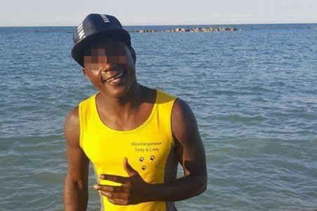 Włoska policja zatrzymała 20-latka z Konga, który podejrzany jest o kierowanie szajką napastników na polską parę. Internauci wypatrzyli  jego profil. Wiele komentarzy jest w języku polskim.