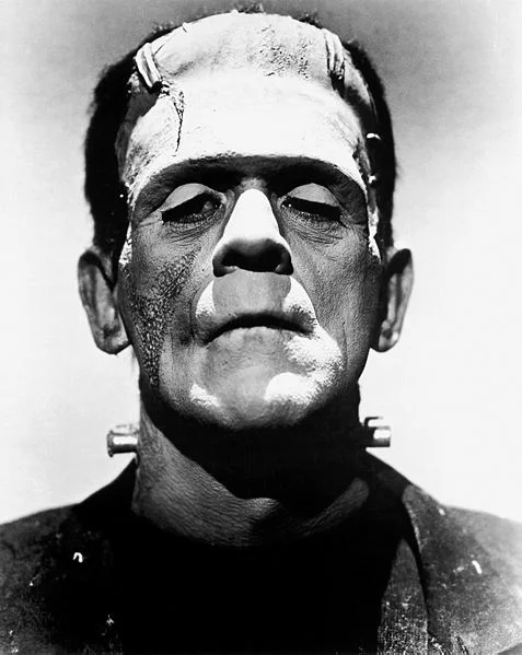 Boris Karloff jako stwór Frankensteina w ekranizacji z 1931 roku.
