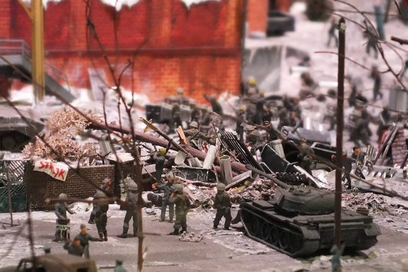 W Śląskim Centrum Wolności i Solidarności można zobaczyć bardzo dokładną makietę przedstawiającą pacyfikację kopalni "Wujek".