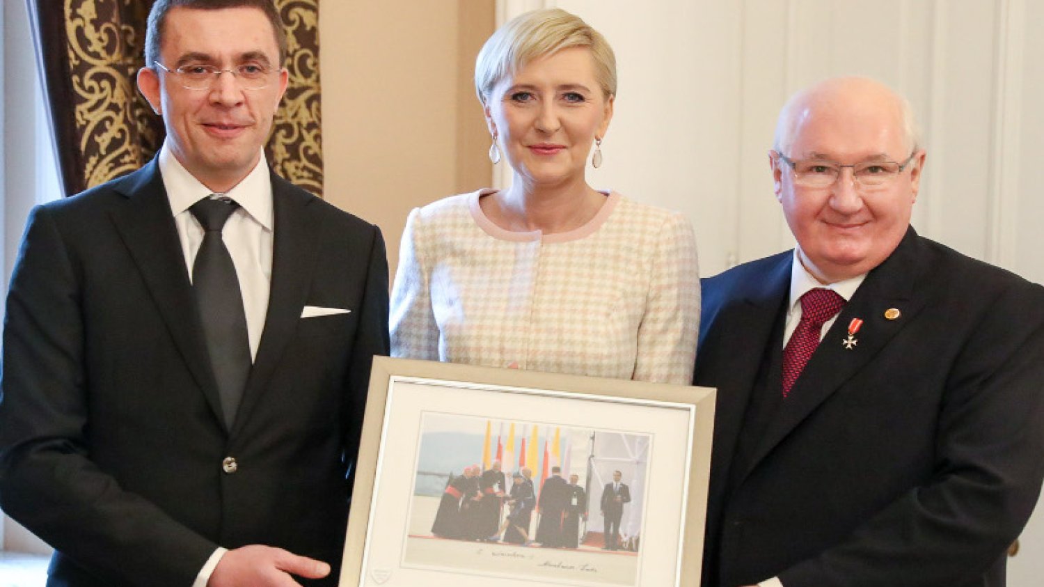 Pierwsza Dama spotkała się z fotografem i nabywcą słynnego zdjęcia z ŚDM.