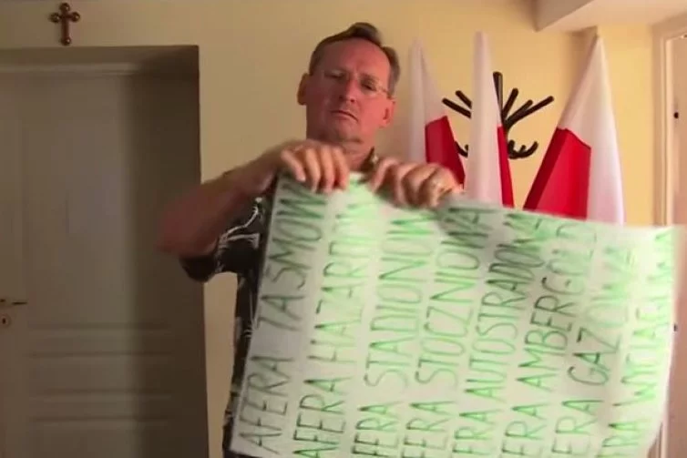 Cejrowski twierdzi, że film umieścił przed początkiem ciszy wyborczej.