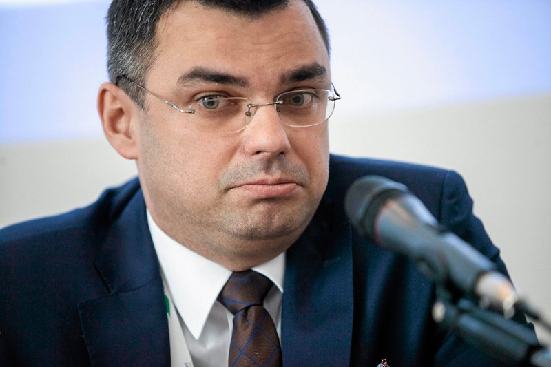 Kto martwi się o 20-letniego Sebastiana podejrzanego o spowodowanie wypadku z udziałem premier, tego pocieszać powinna historia wyrozumiałości małopolskiego wymiaru sprawiedliwości po wypadku, który spowodował niedawno był asystent Beaty Szydło, Radosława