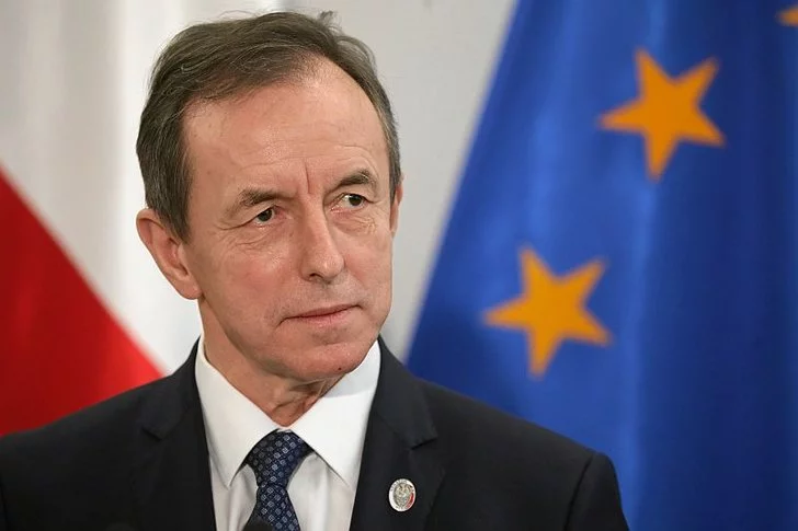 Marszałek Senatu krytykuje wprowadzenie do tzw. tarczy antykryzysowej zapisów zmieniających Kodeks Wyborczy.